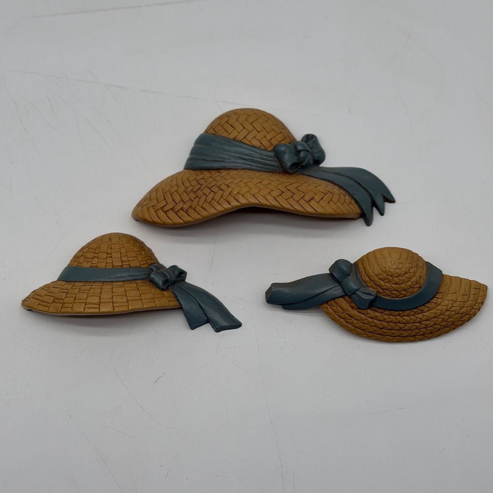 Vintage 1987 Burwood Products Straw Sun Hat Wall Decor Set of 3 Tan Blue 2803-2A